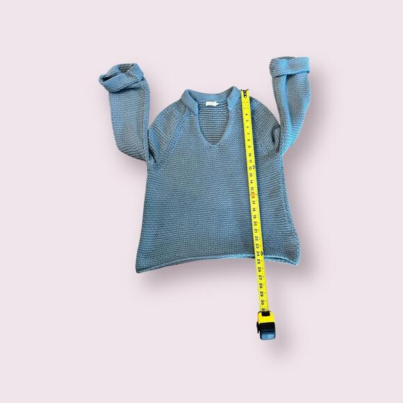 The‎ Reset R Label Blue Airy Oversized V Neck Knit Sweater Womens Medium - Picture 6 of 6